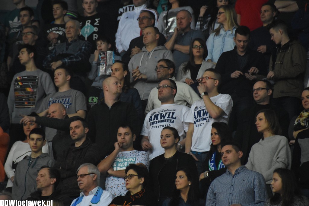 Kibice na meczu Anwil - Stal Ostrów