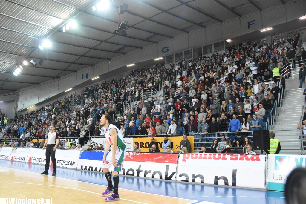 Kibice na meczu Anwil - Stal Ostrów