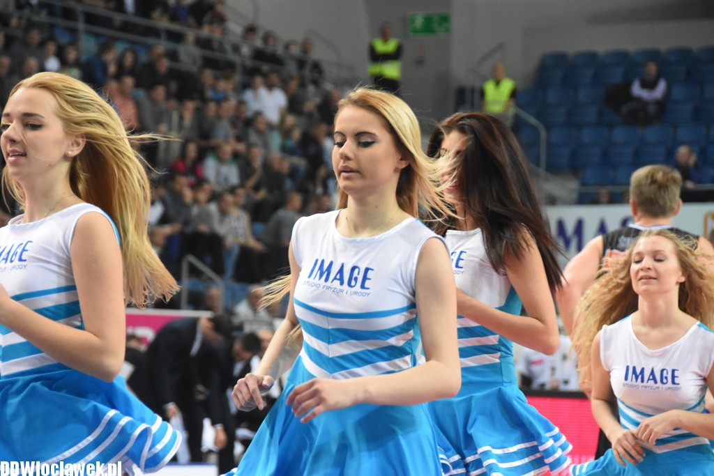 Cheerleaderki Anwilu na meczu ze Stalą