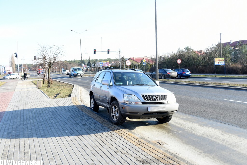 Dwie kolizje drogowe na Kruszyńskiej