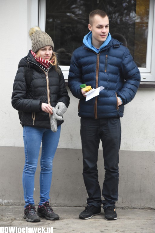 Bieg na sześć łap w schronisku
