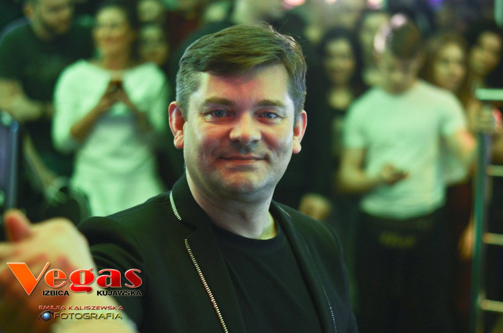 Akcent w klubie Vegas część I
