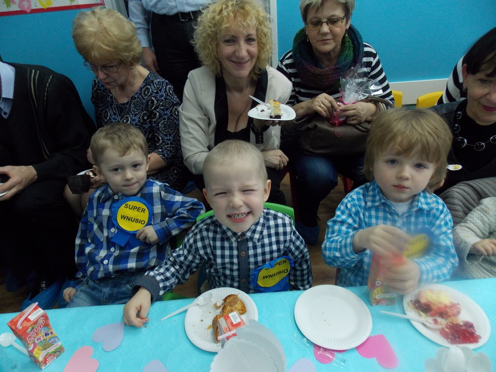 Dzień Babci i Dziadka w Tęczowej Krainie