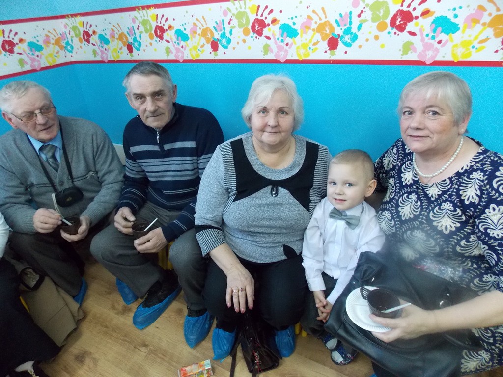 Dzień Babci i Dziadka w Tęczowej Krainie
