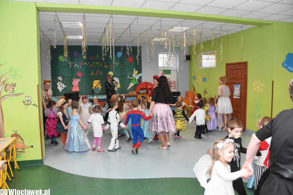 Bal karnawałowy w przedszkolu