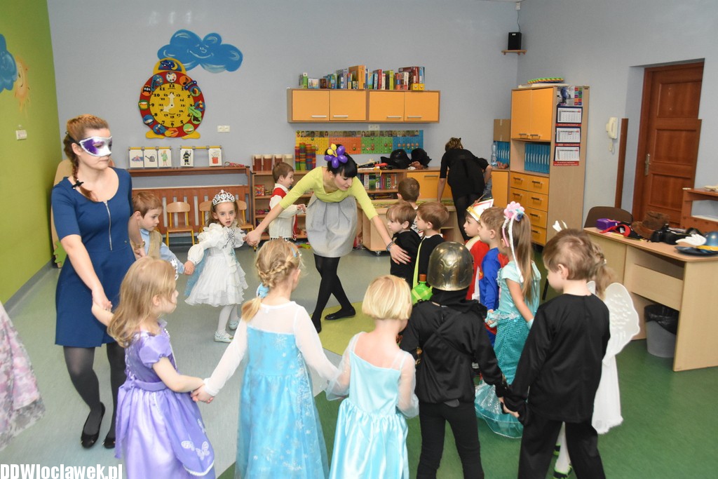 Bal karnawałowy w przedszkolu