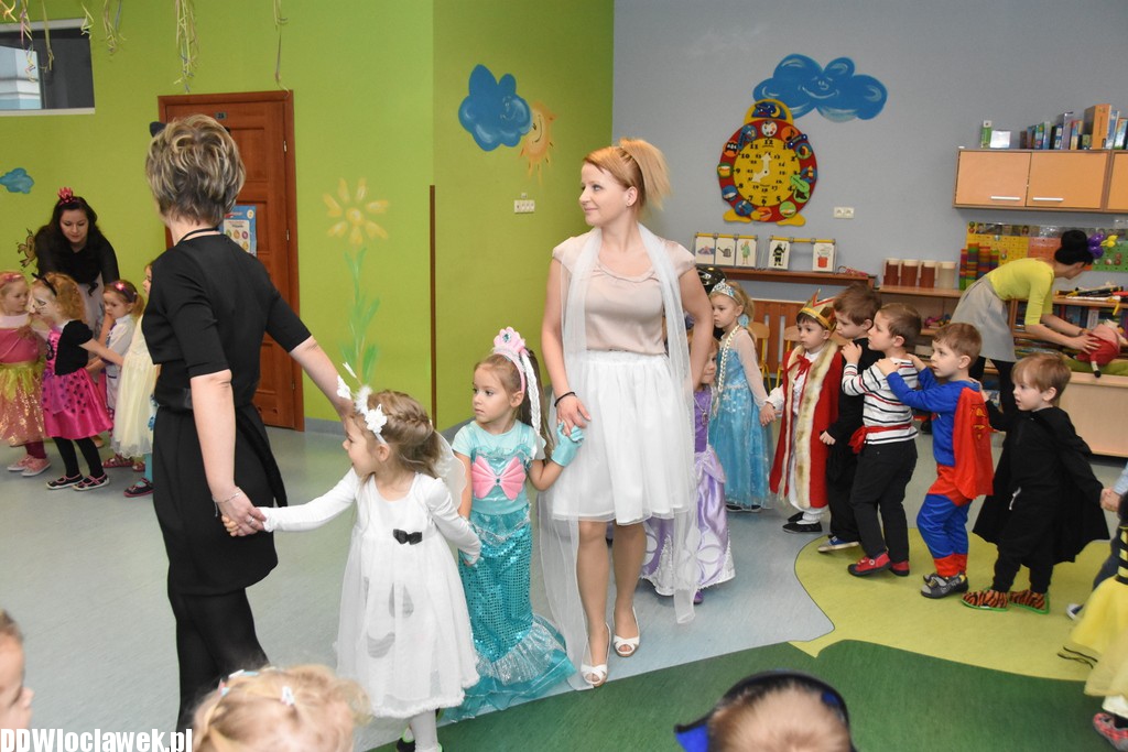 Bal karnawałowy w przedszkolu