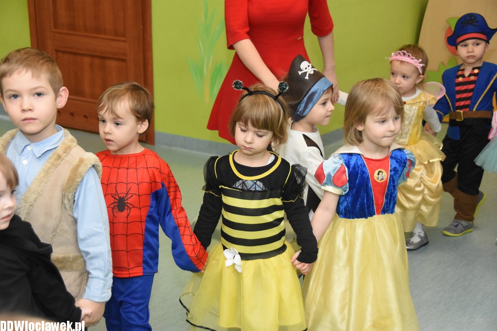 Bal karnawałowy w przedszkolu
