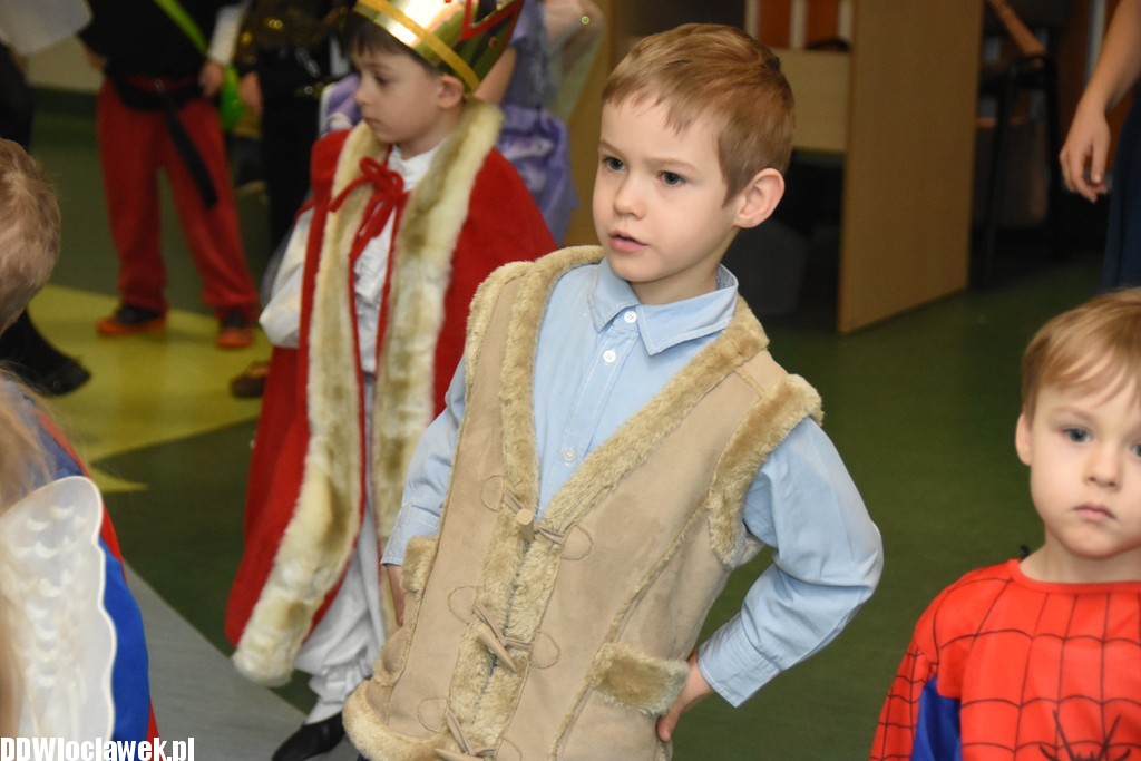 Bal karnawałowy w przedszkolu