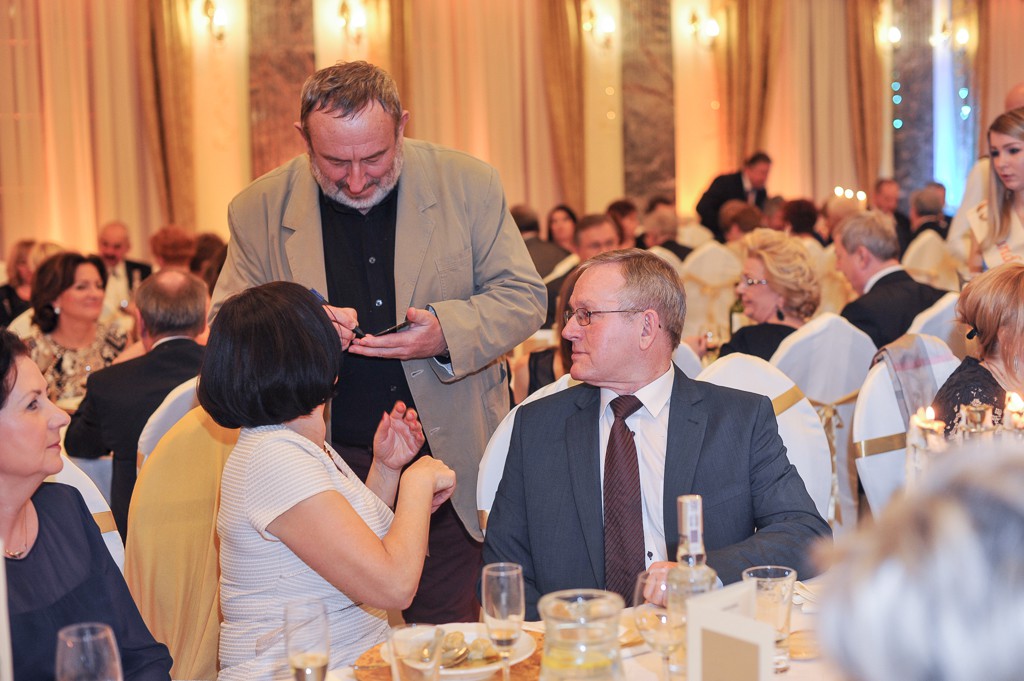 Bal i aukcja charytatywna w Pałacu Bursztynowym
