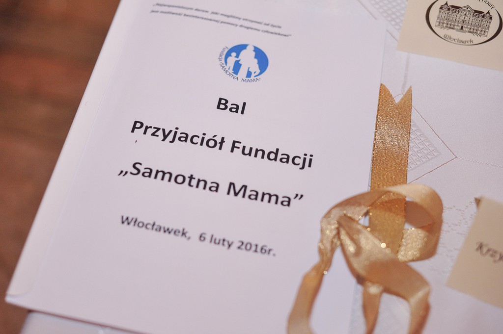 Bal i aukcja charytatywna w Pałacu Bursztynowym