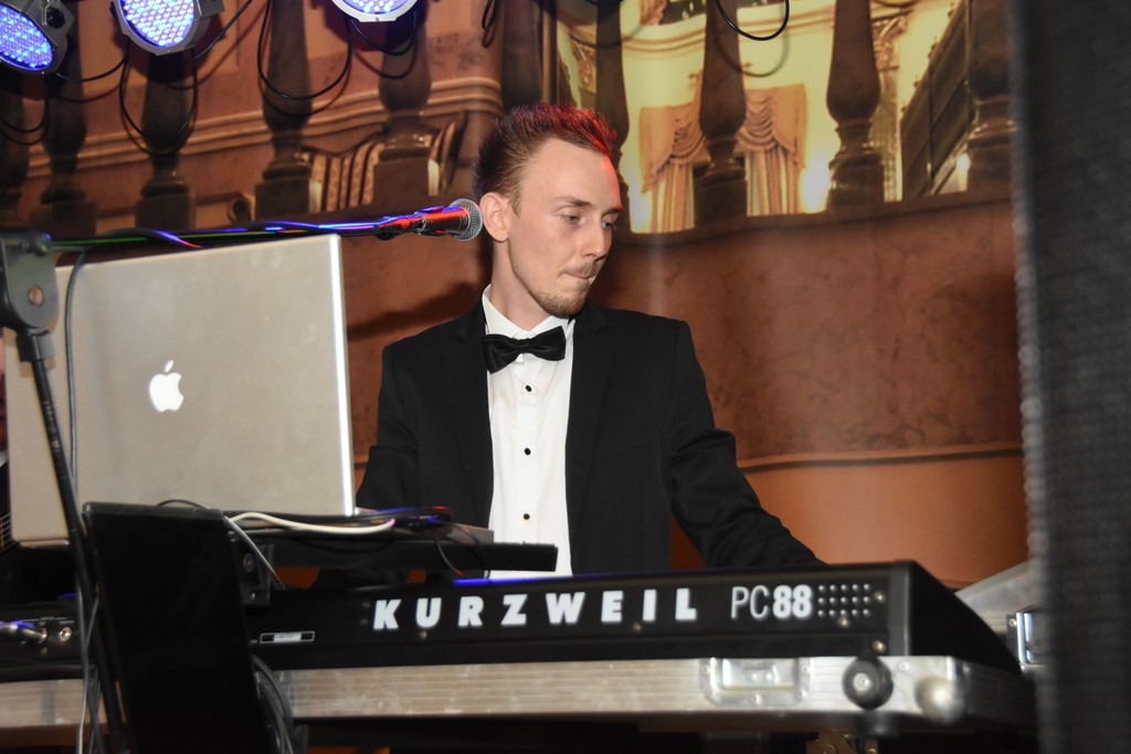 Bal i aukcja charytatywna w Pałacu Bursztynowym