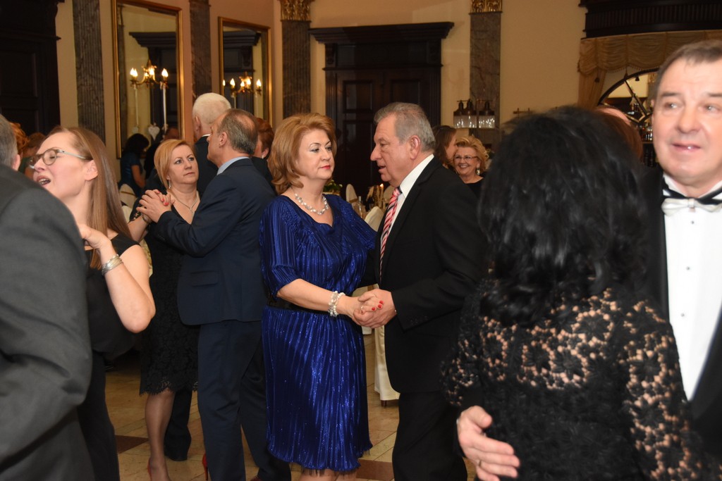 Bal i aukcja charytatywna w Pałacu Bursztynowym