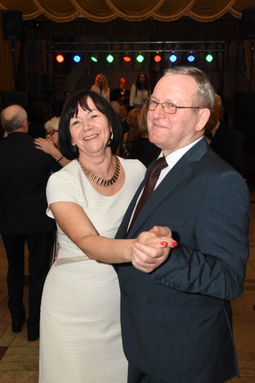 Bal i aukcja charytatywna w Pałacu Bursztynowym