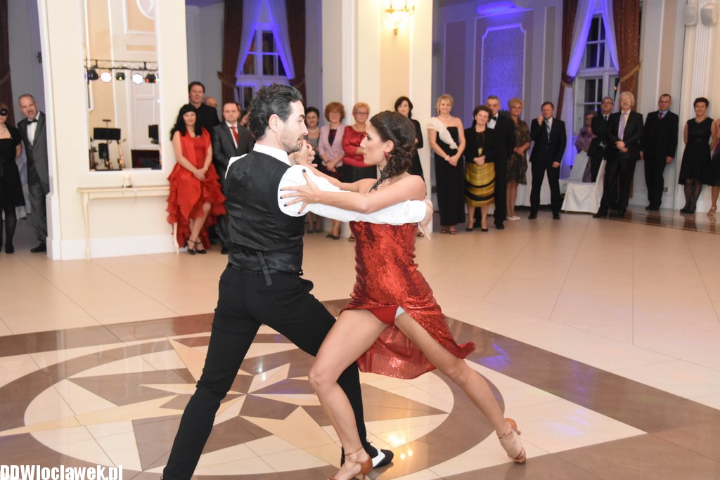 Bal tancerza w Riverside Hotel