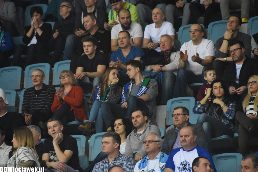 Kibice na meczu Anwil - Dąbrowa