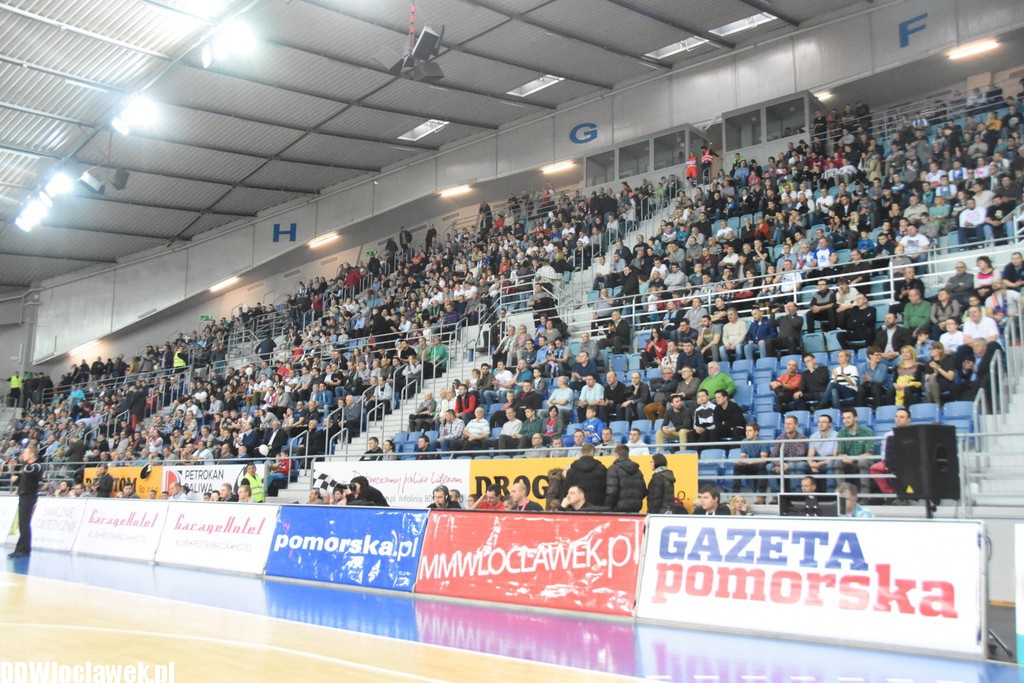 Kibice na meczu Anwil - Dąbrowa