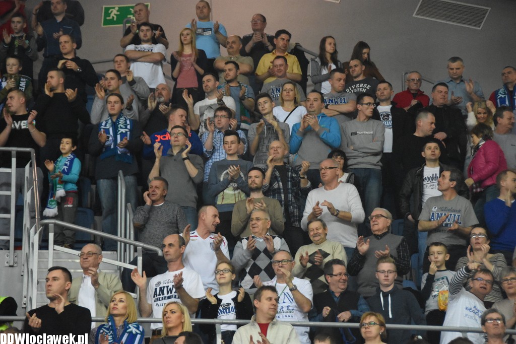 Kibice na meczu Anwil - Dąbrowa