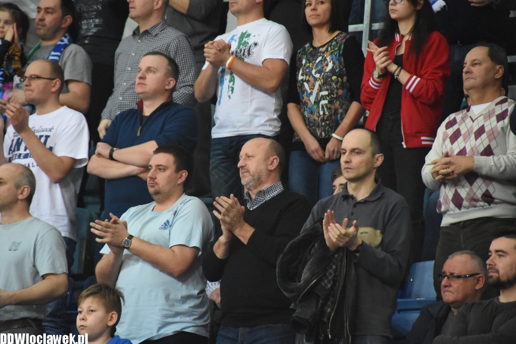 Kibice na meczu Anwil - Dąbrowa