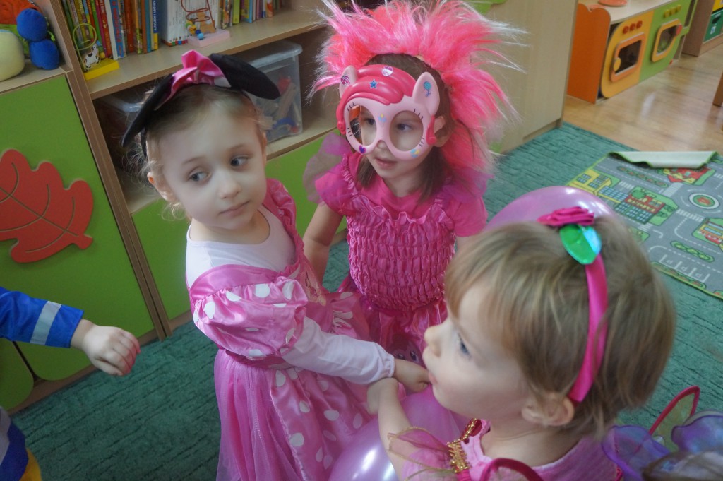 Bal karnawałowy w przedszkolu
