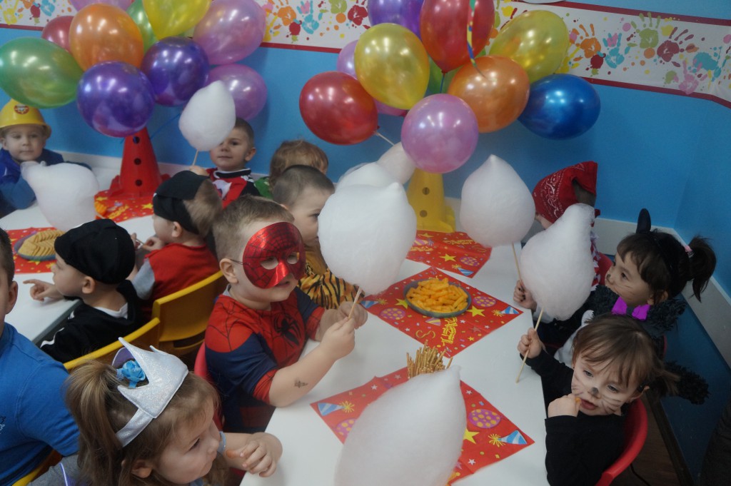 Bal karnawałowy w przedszkolu