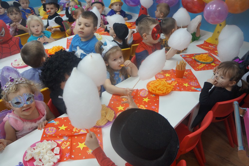 Bal karnawałowy w przedszkolu