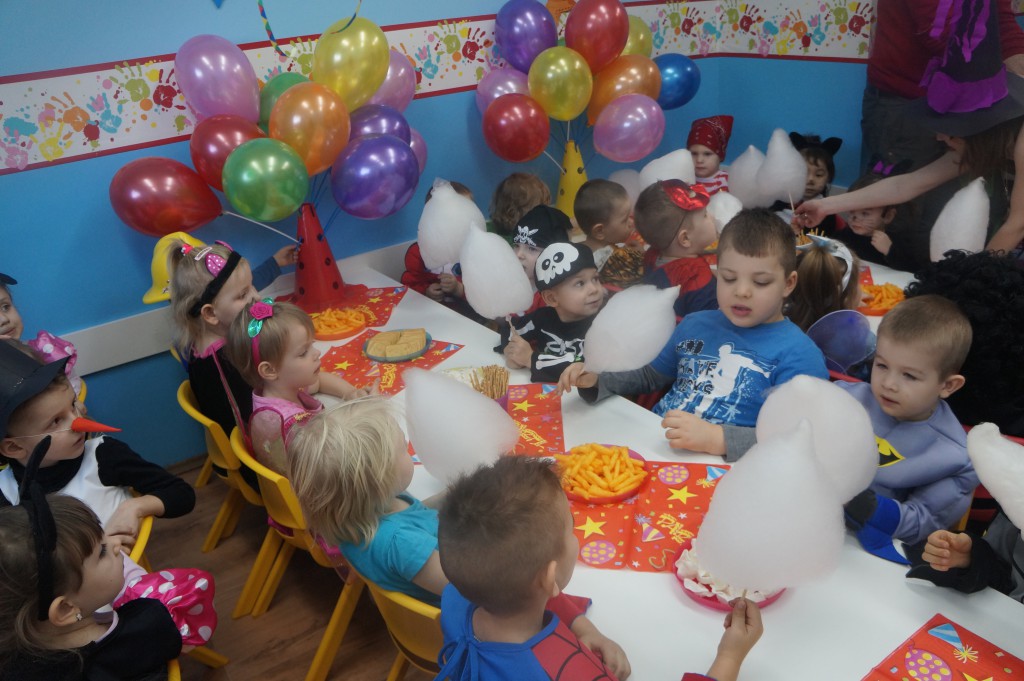 Bal karnawałowy w przedszkolu