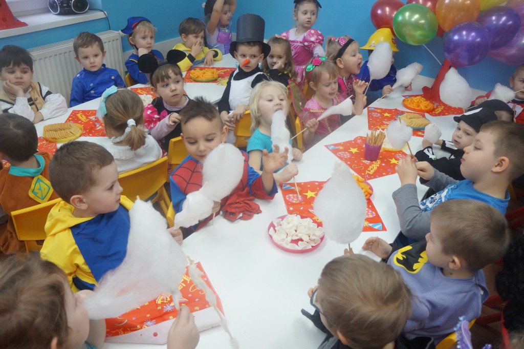 Bal karnawałowy w przedszkolu