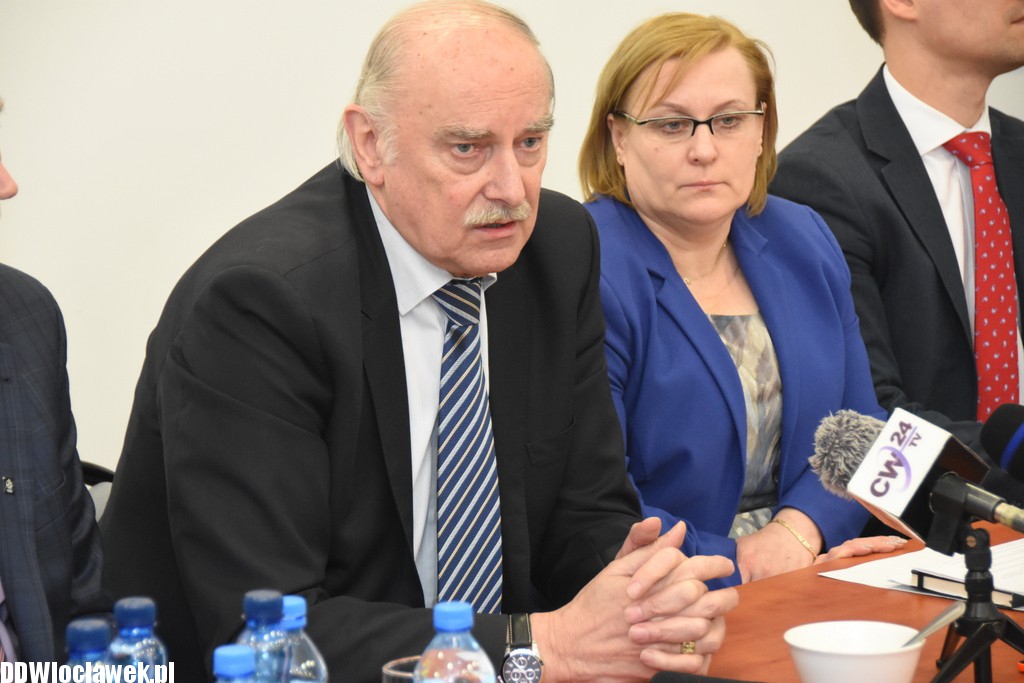 Konferencja prasowa na stadionie