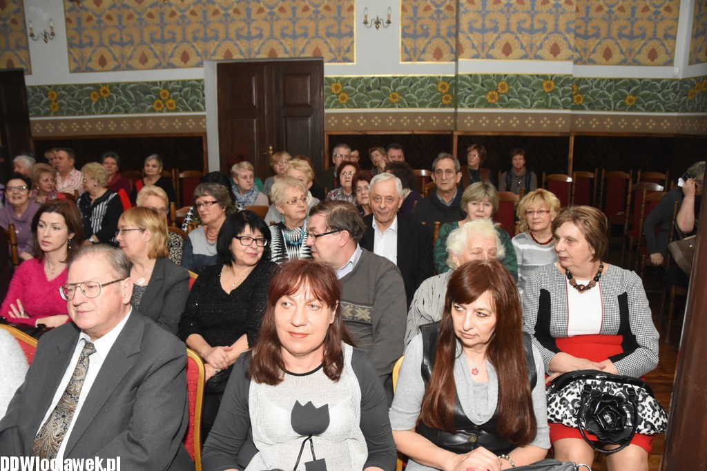 Deser z kulturą Tajwanu w Starej Remizie