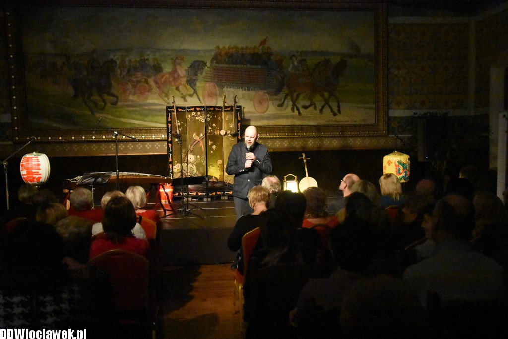 Deser z kulturą Tajwanu w Starej Remizie