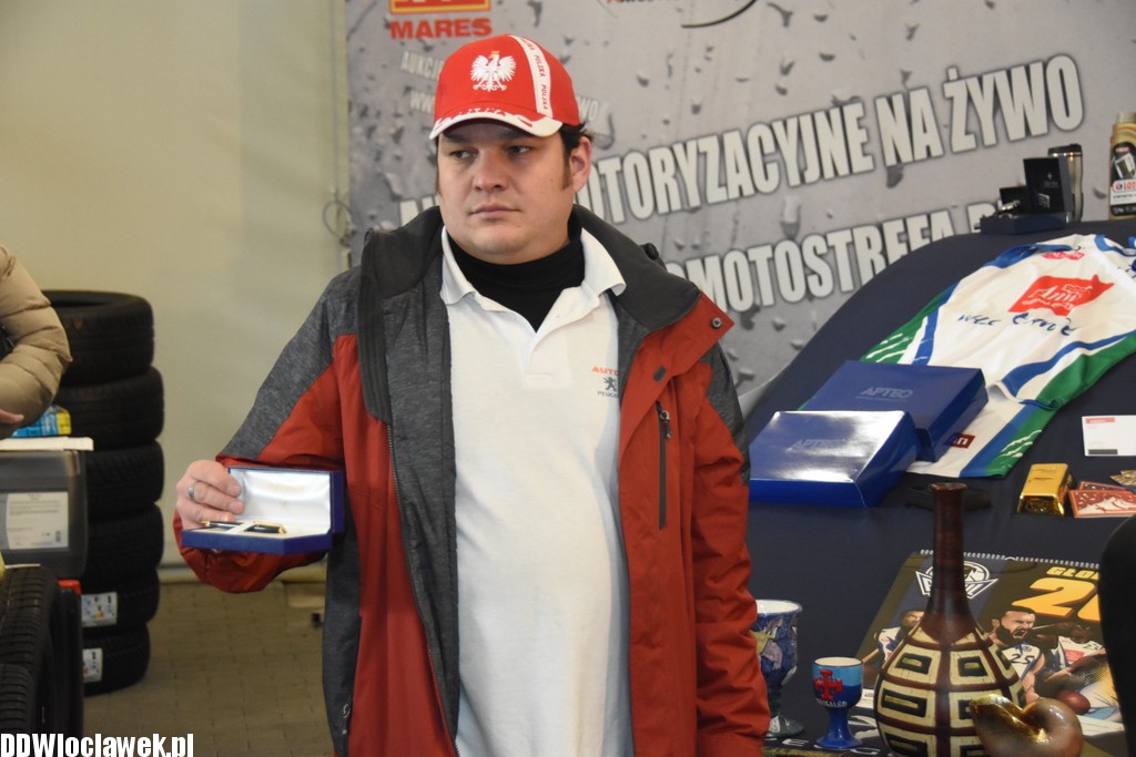 Walentynkowa aukcja charytatywna