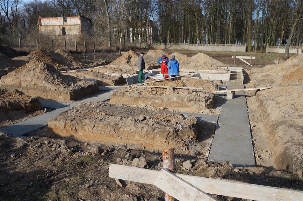 Budowa domków WPOW w Brzeziu