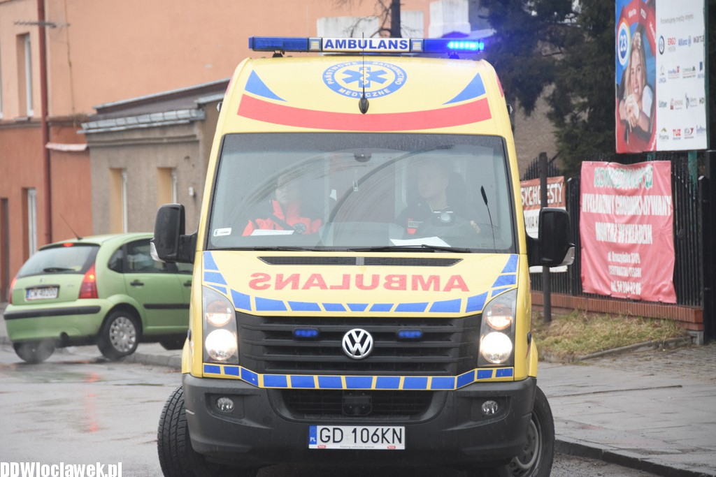 Kolizja przy wjeździe na most stalowy