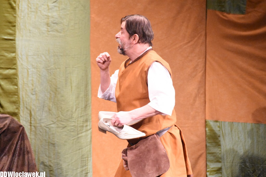 Szewc Dratewka w teatrze