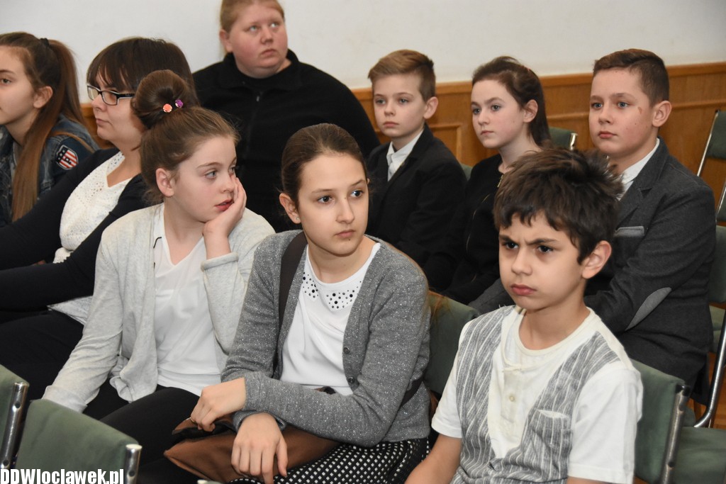Konkurs Fun with English w LZK