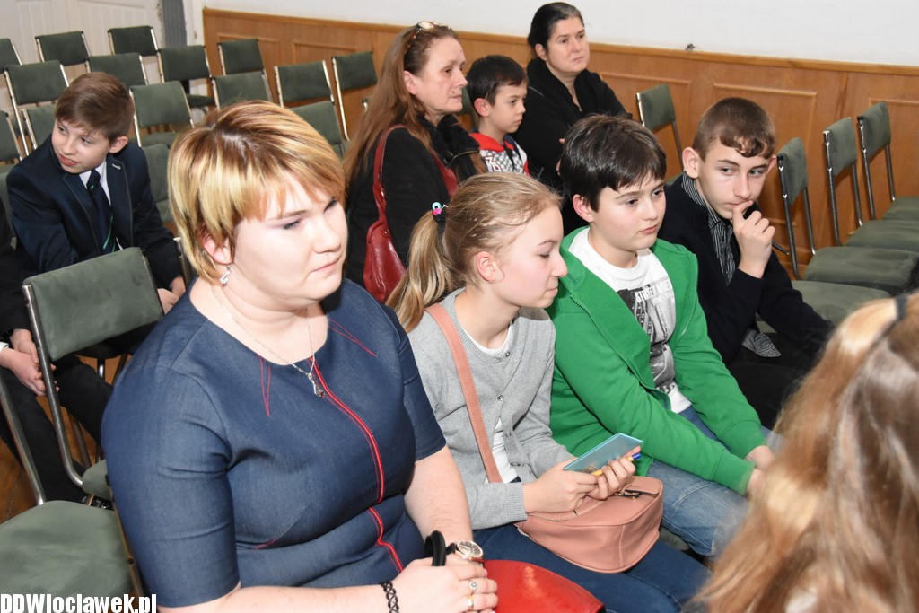 Konkurs Fun with English w LZK