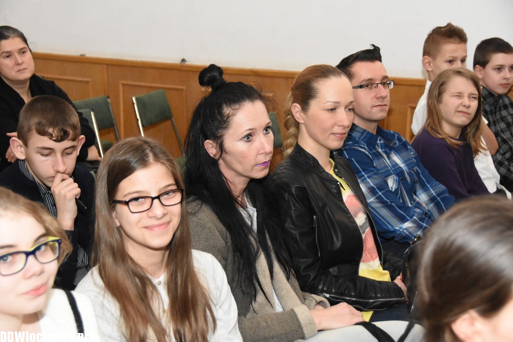 Konkurs Fun with English w LZK