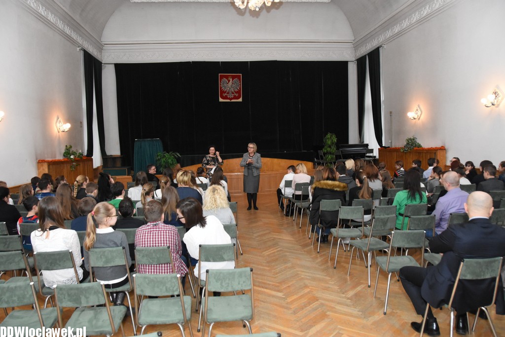 Konkurs Fun with English w LZK