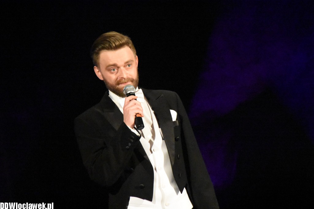 Trzech tenorów i kobiety w Teatrze