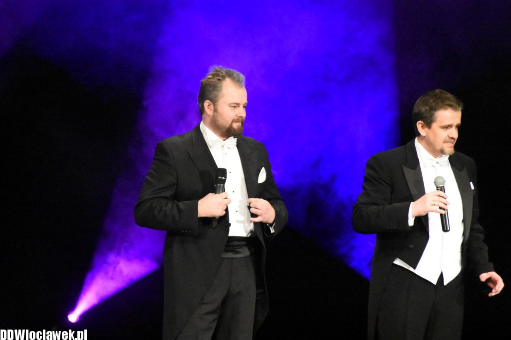Trzech tenorów i kobiety w Teatrze