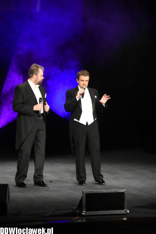 Trzech tenorów i kobiety w Teatrze