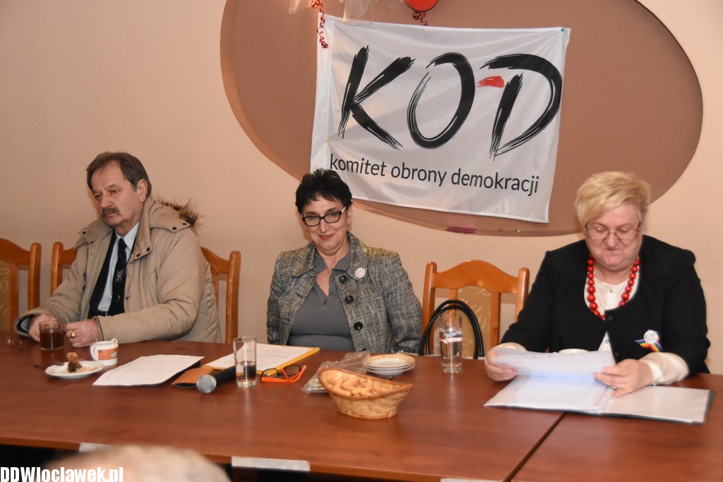 Spotkanie KOD w strzelnicy Colt