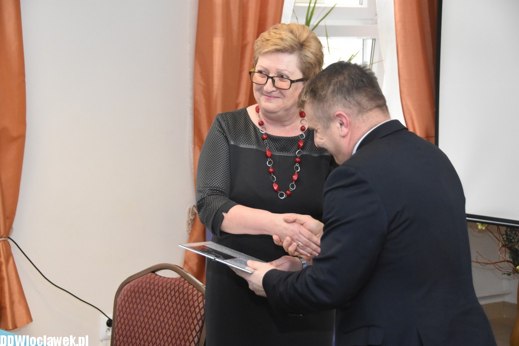 Podpisanie umowy w Chemiku