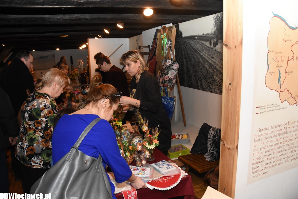 Kiermasz wielkanocny w muzeum