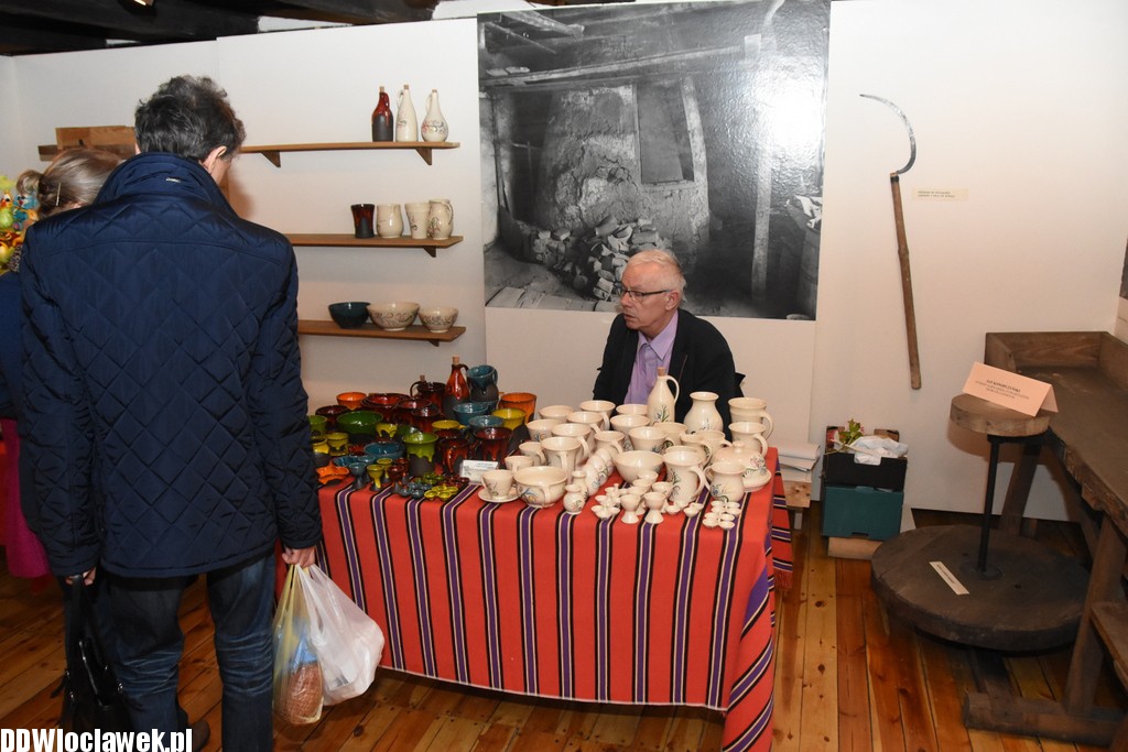 Kiermasz wielkanocny w muzeum