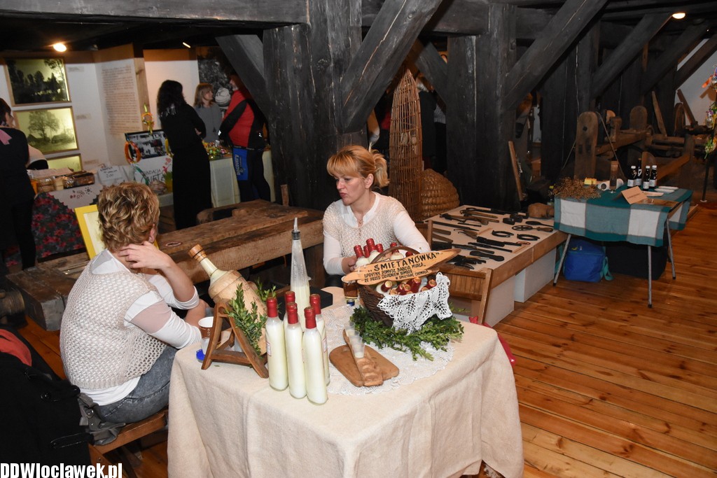 Kiermasz wielkanocny w muzeum