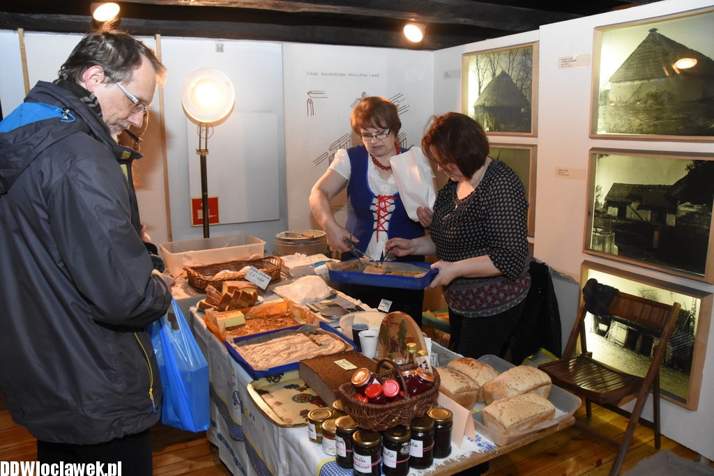 Kiermasz wielkanocny w muzeum