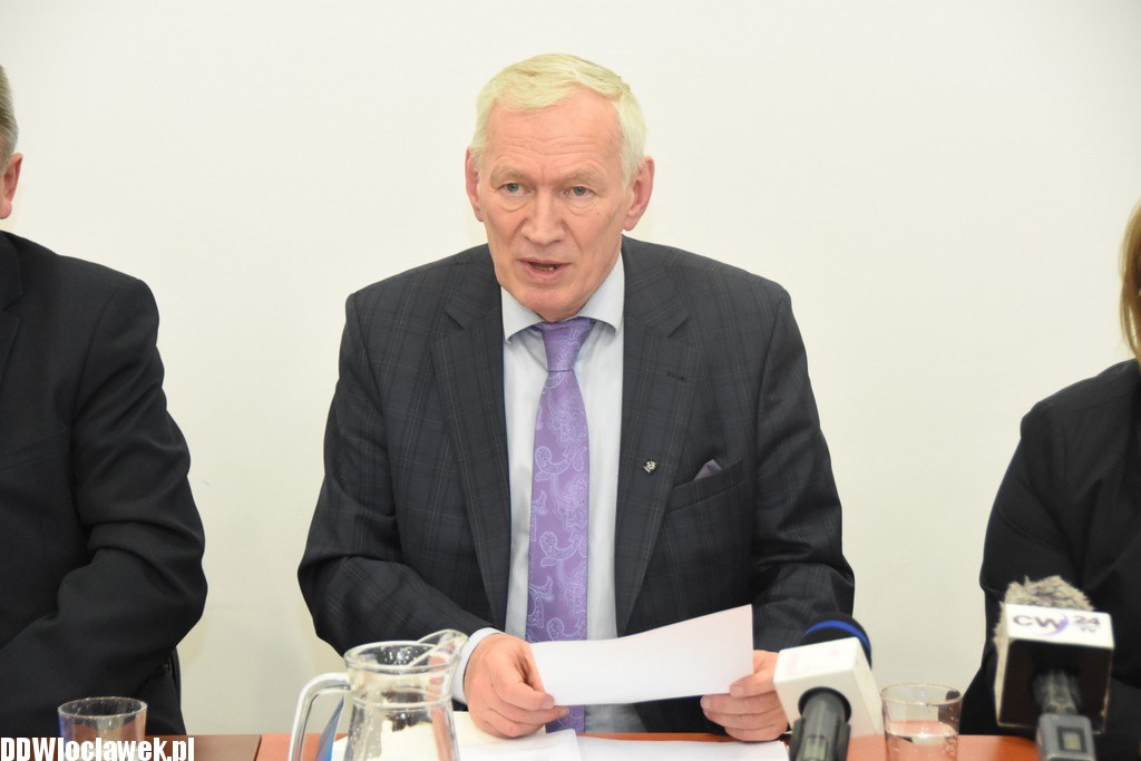 Konferencja prasowa na stadionie
