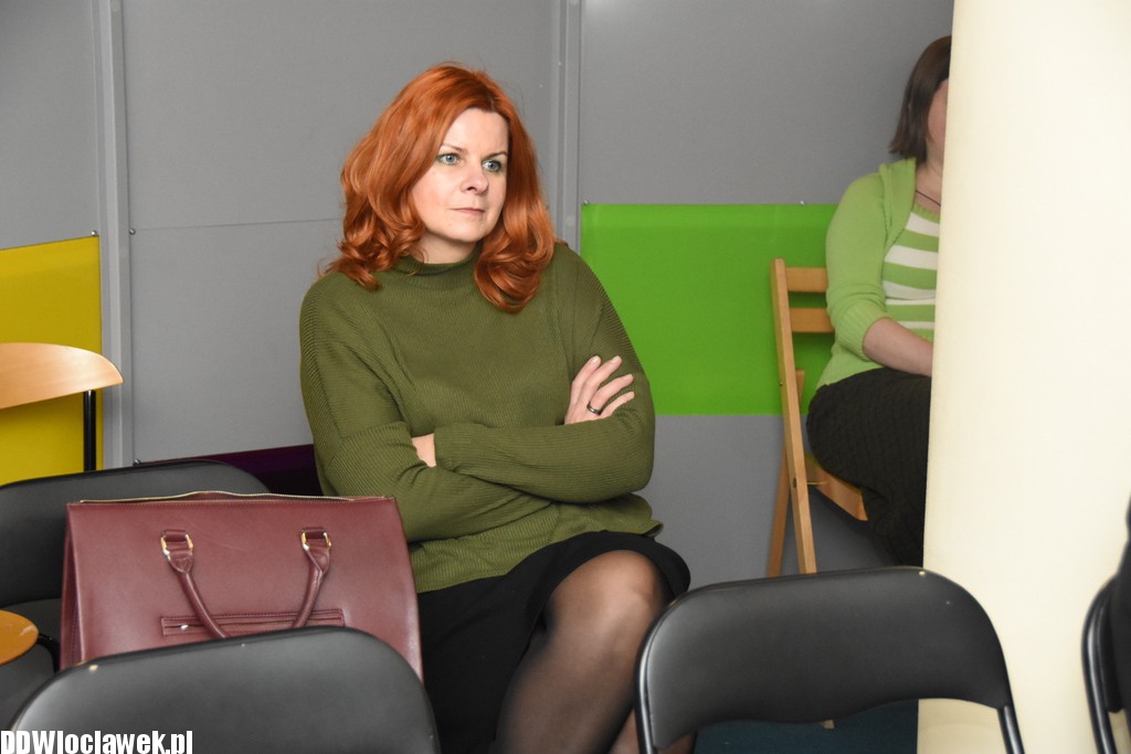 Bitwa na wiersze w bibliotece